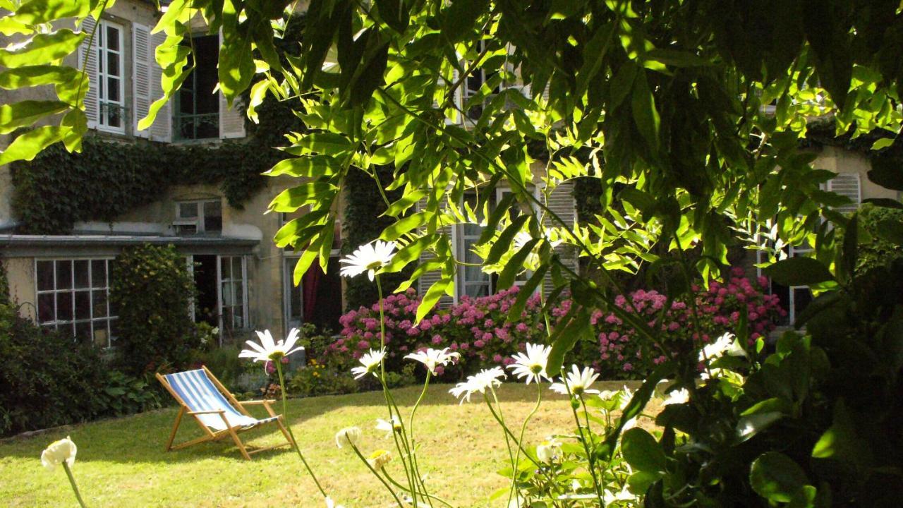 Appartement dans belle demeure ancienne B&B centre de Bayeux vue cathédrale proche plages du débarquement Extérieur photo